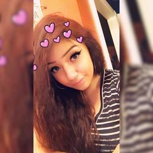 Meet your Posher, Marissa